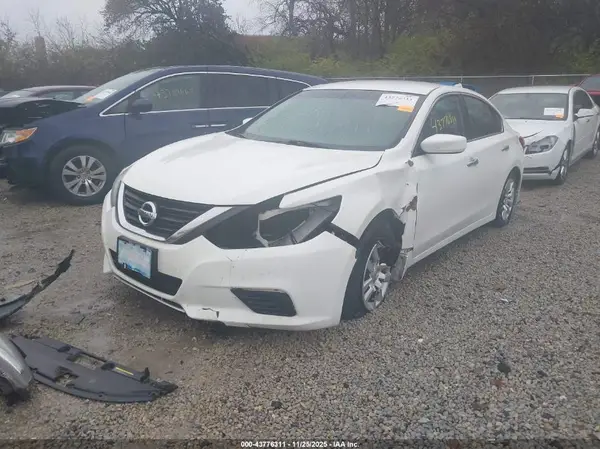 1N4AL3AP5HC242047 2017 NISSAN ALTIMA - Image 2