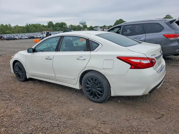 1N4AL3AP5HC243912 2017 NISSAN ALTIMA - Image 2