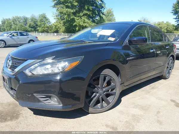 1N4AL3AP5HC244445 2017 NISSAN ALTIMA - Image 2