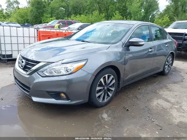 1N4AL3AP5HC245434 2017 NISSAN ALTIMA - Image 2