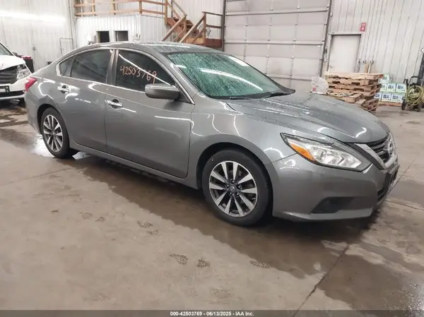 1N4AL3AP5HC245501 2017 NISSAN ALTIMA - Image 1