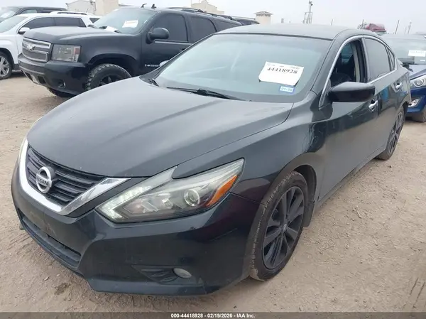 1N4AL3AP5HC247586 2017 NISSAN ALTIMA - Image 2
