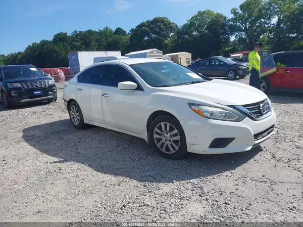 1N4AL3AP5HC251122 2017 NISSAN ALTIMA - Image 1