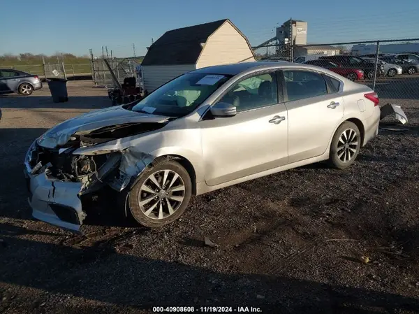 1N4AL3AP5HC252514 2017 NISSAN ALTIMA - Image 2