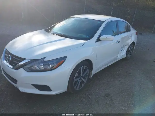 1N4AL3AP5HC253369 2017 NISSAN ALTIMA - Image 2