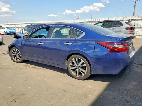 1N4AL3AP5HC255395 2017 NISSAN ALTIMA - Image 2