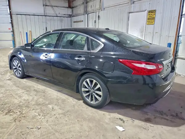 1N4AL3AP5HC256465 2017 NISSAN ALTIMA - Image 2
