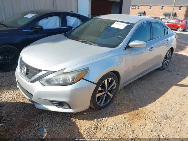1N4AL3AP5HC257275 2017 NISSAN ALTIMA - Image 2