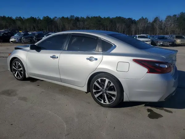 1N4AL3AP5HC257292 2017 NISSAN ALTIMA - Image 2
