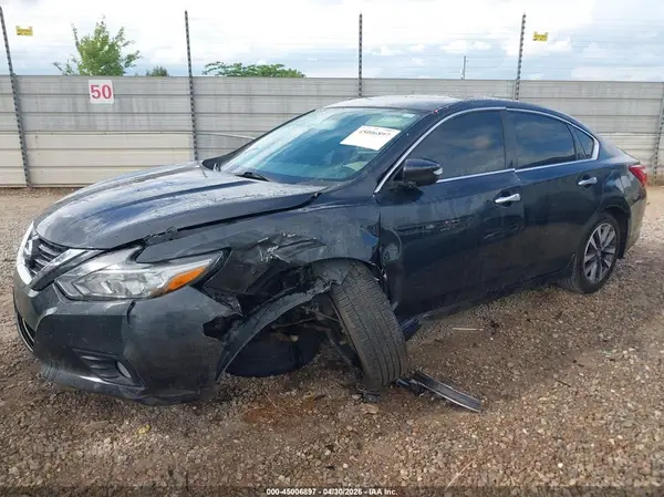 1N4AL3AP5HC257468 2017 NISSAN ALTIMA - Image 2