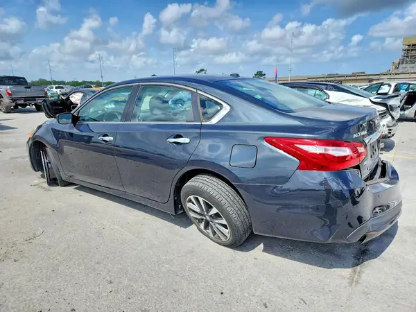 1N4AL3AP5HC258488 2017 NISSAN ALTIMA - Image 2