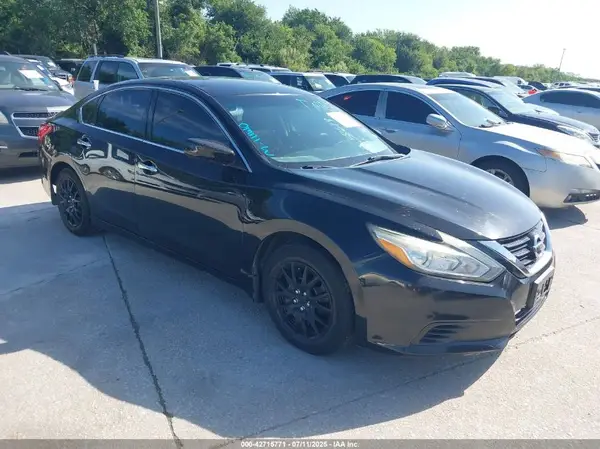 1N4AL3AP5HC258619 2017 NISSAN ALTIMA - Image 1