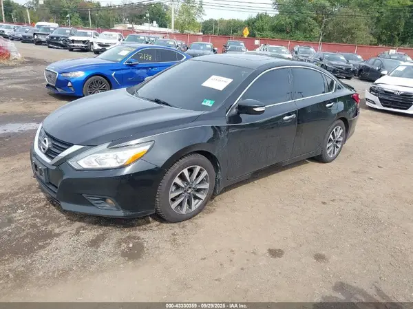 1N4AL3AP5HC259365 2017 NISSAN ALTIMA - Image 2