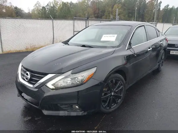 1N4AL3AP5HC259608 2017 NISSAN ALTIMA - Image 2