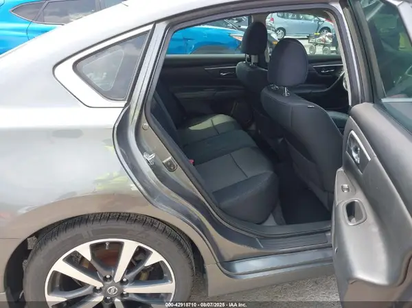 1N4AL3AP5HC261908 2017 NISSAN ALTIMA - Image 8