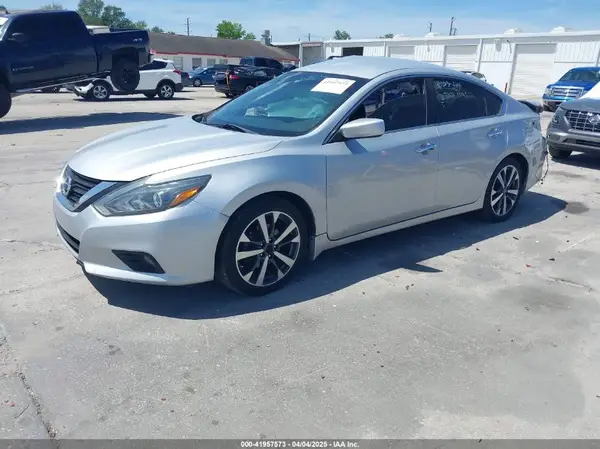 1N4AL3AP5HC263822 2017 NISSAN ALTIMA - Image 2
