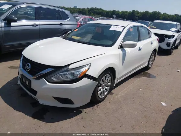 1N4AL3AP5HC264467 2017 NISSAN ALTIMA - Image 2