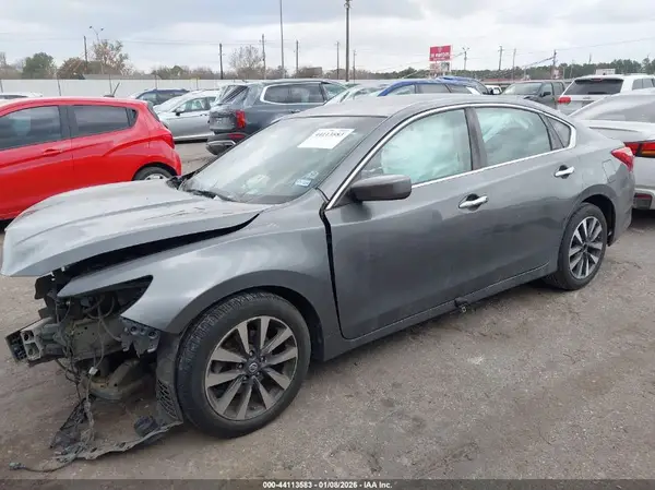 1N4AL3AP5HC264582 2017 NISSAN ALTIMA - Image 2