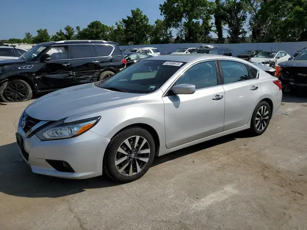 1N4AL3AP5HC267031 2017 NISSAN ALTIMA - Image 1