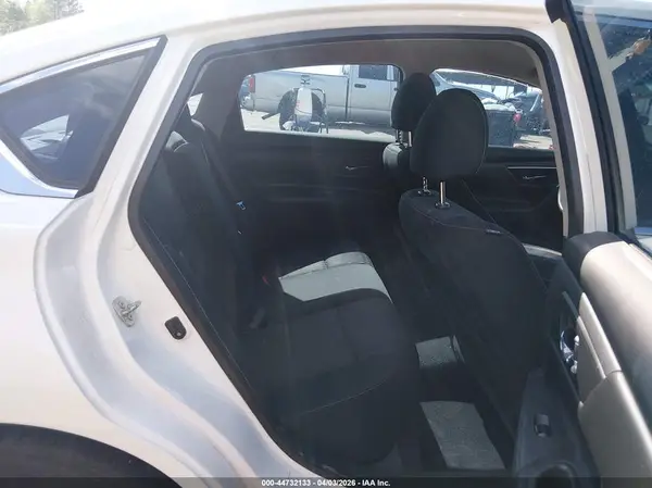 1N4AL3AP5HC270575 2017 NISSAN ALTIMA - Image 8