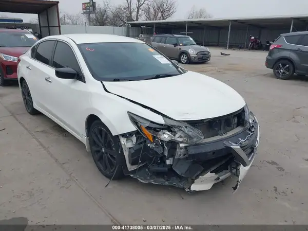 1N4AL3AP5HC270608 2017 NISSAN ALTIMA - Image 1