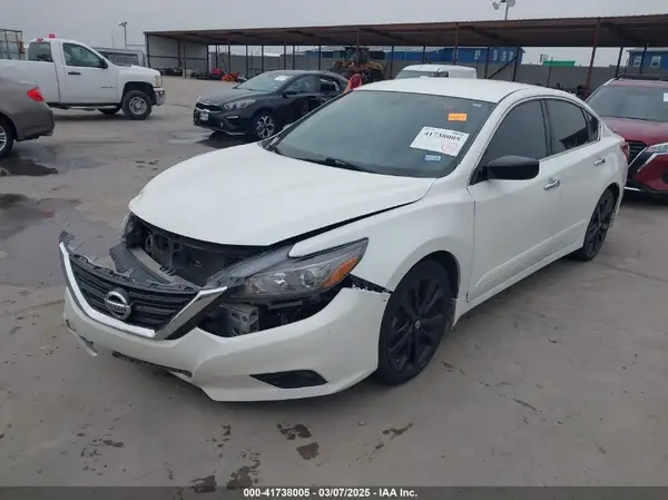 1N4AL3AP5HC270608 2017 NISSAN ALTIMA - Image 2