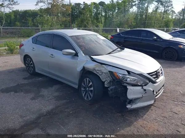 1N4AL3AP5HC272035 2017 NISSAN ALTIMA - Image 1
