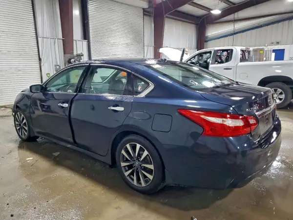 1N4AL3AP5HC272312 2017 NISSAN ALTIMA - Image 2