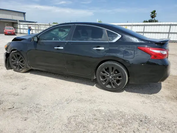 1N4AL3AP5HC272455 2017 NISSAN ALTIMA - Image 2