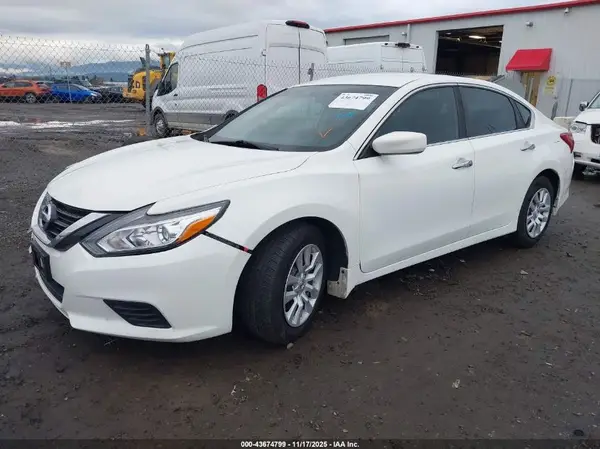 1N4AL3AP5HC273279 2017 NISSAN ALTIMA - Image 2