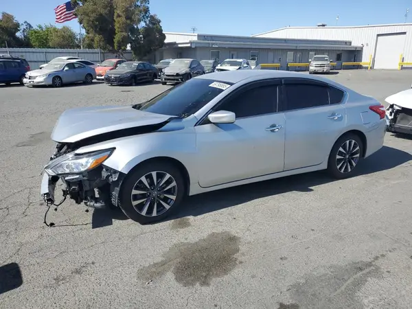 1N4AL3AP5HC277977 2017 NISSAN ALTIMA - Image 1