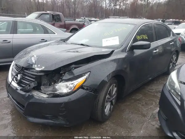 1N4AL3AP5HC278191 2017 NISSAN ALTIMA - Image 2