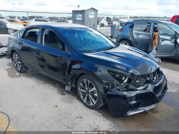 1N4AL3AP5HC280118 2017 NISSAN ALTIMA - Image 1
