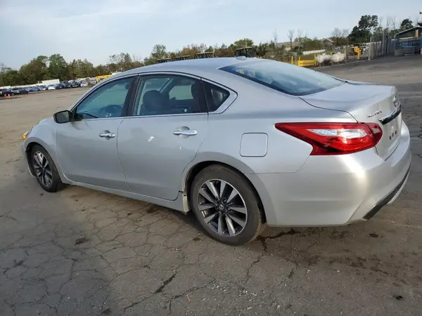 1N4AL3AP5HC280958 2017 NISSAN ALTIMA - Image 2