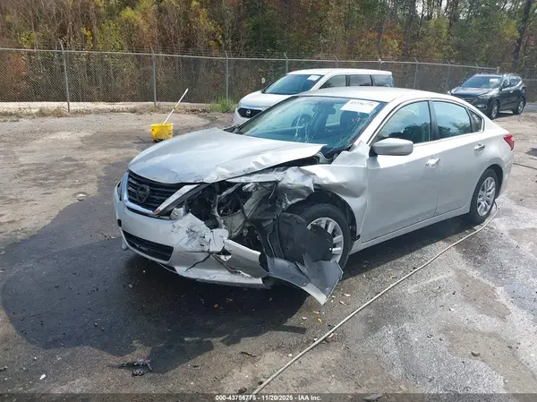 1N4AL3AP5HC281687 2017 NISSAN ALTIMA - Image 2