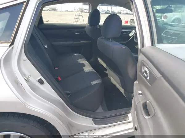 1N4AL3AP5HC281687 2017 NISSAN ALTIMA - Image 8