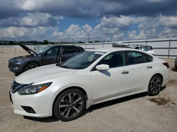 1N4AL3AP5HC282970 2017 NISSAN ALTIMA - Image 1