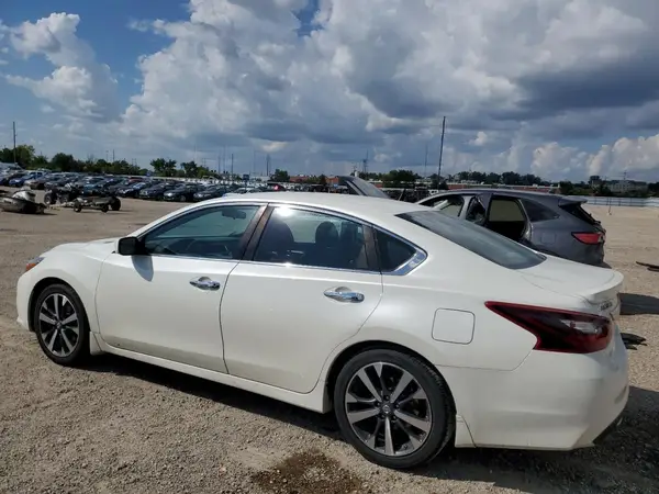 1N4AL3AP5HC282970 2017 NISSAN ALTIMA - Image 2