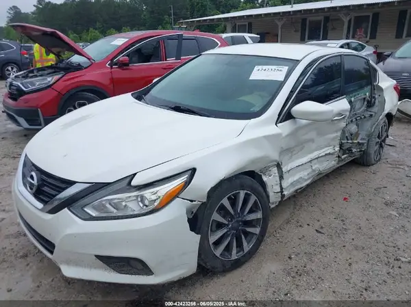 1N4AL3AP5HC284685 2017 NISSAN ALTIMA - Image 2