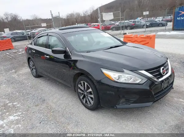 1N4AL3AP5HC285092 2017 NISSAN ALTIMA - Image 1