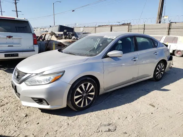 1N4AL3AP5HC285688 2017 NISSAN ALTIMA - Image 1