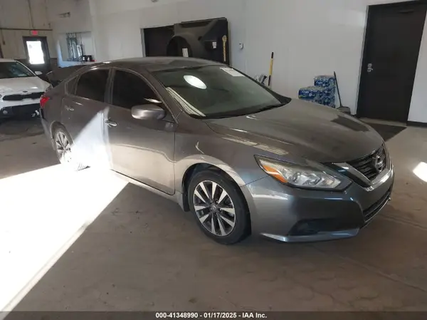 1N4AL3AP5HC285920 2017 NISSAN ALTIMA - Image 1