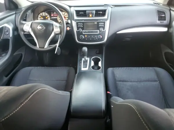 1N4AL3AP5HC288610 2017 NISSAN ALTIMA - Image 8