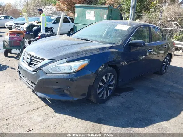 1N4AL3AP5HC289174 2017 NISSAN ALTIMA - Image 2