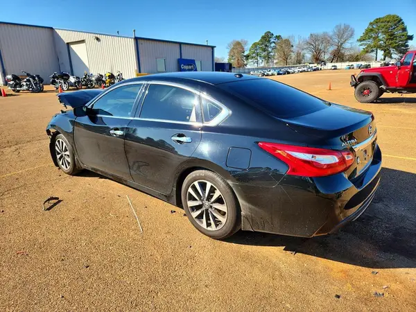1N4AL3AP5HC294617 2017 NISSAN ALTIMA - Image 2
