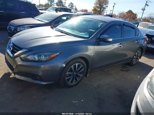 1N4AL3AP5HC470923 2017 NISSAN ALTIMA - Image 2