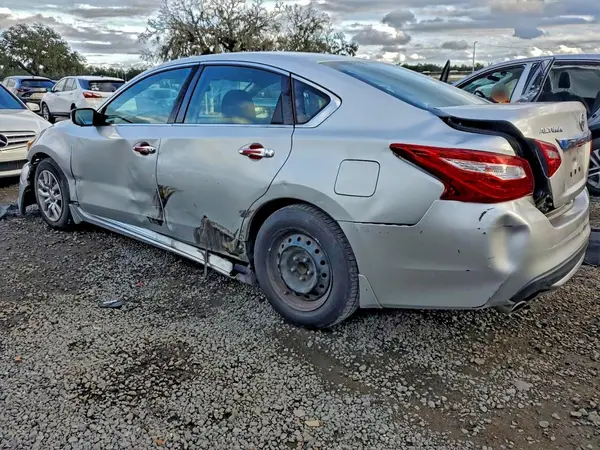 1N4AL3AP5HC471294 2017 NISSAN ALTIMA - Image 2