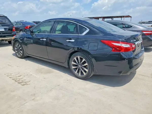 1N4AL3AP5HC472736 2017 NISSAN ALTIMA - Image 2