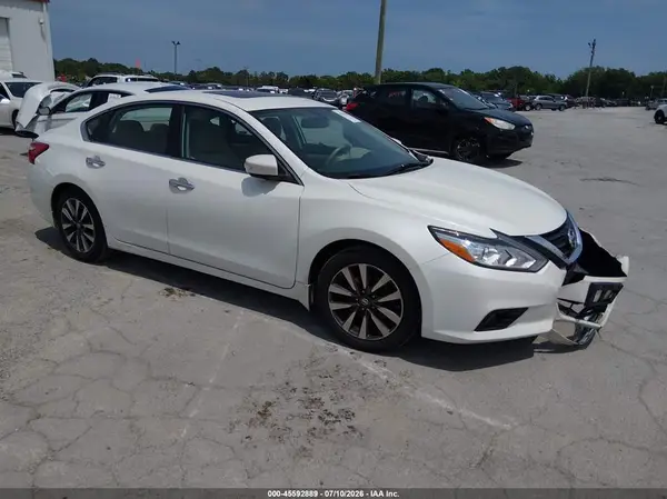 1N4AL3AP5HC473272 2017 NISSAN ALTIMA - Image 1