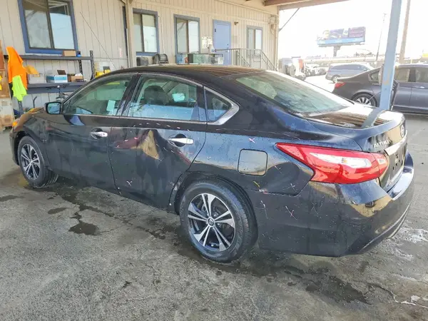 1N4AL3AP5HC473370 2017 NISSAN ALTIMA - Image 2
